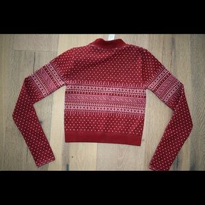 NWT FABLETICS CROPPED CREW NECK